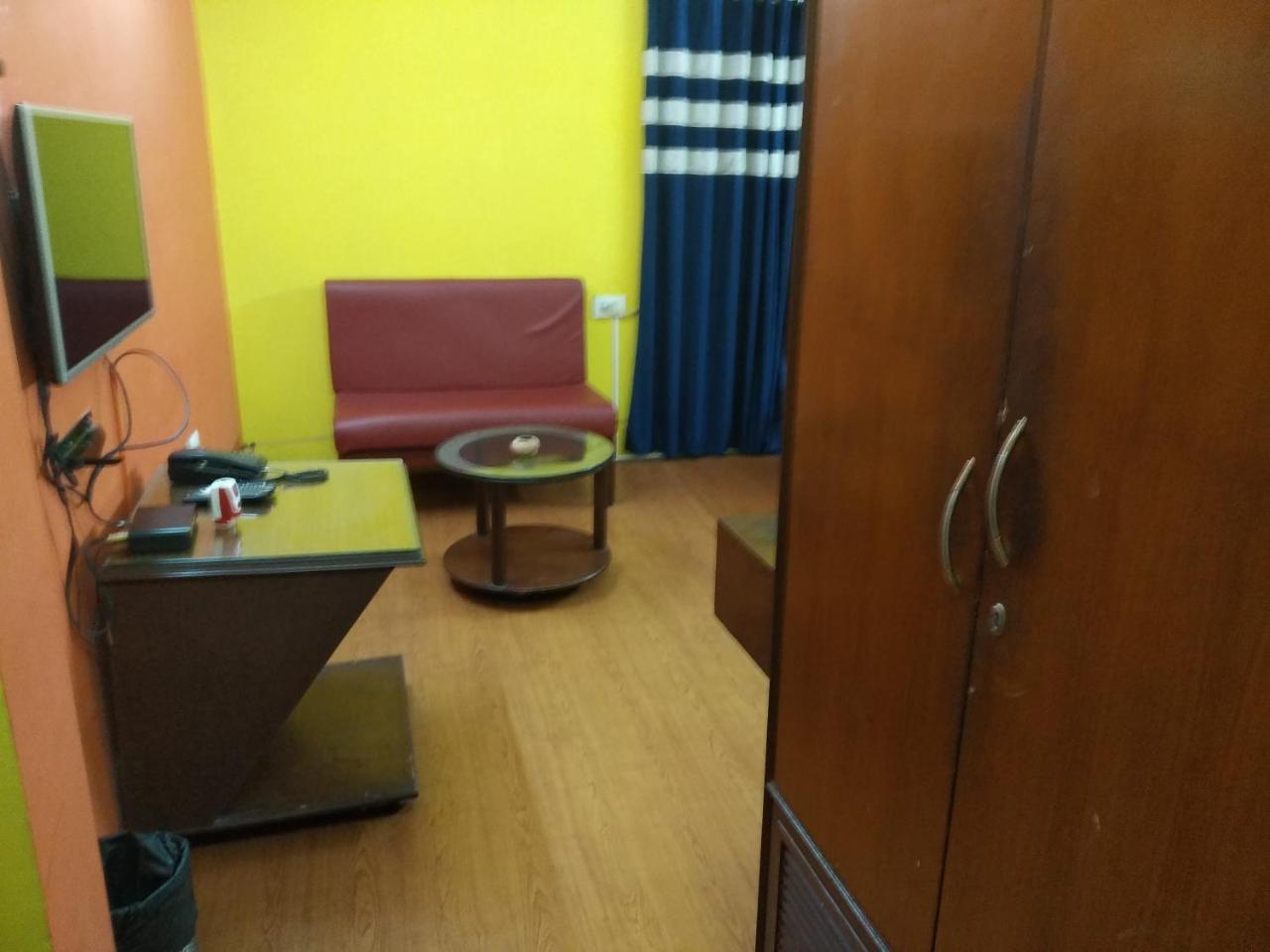 Hotel Relax Kalkutta Kültér fotó