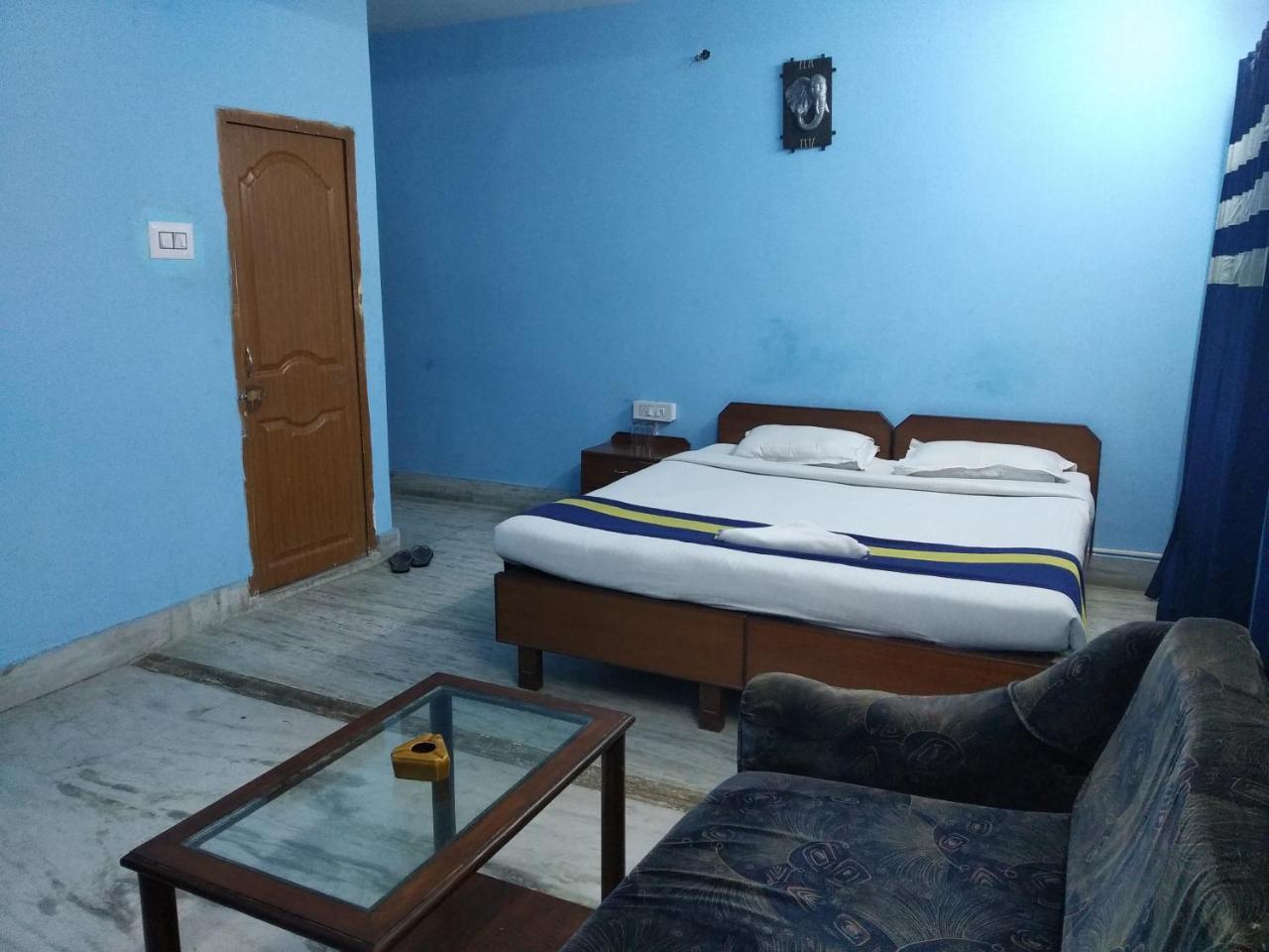 Hotel Relax Kalkutta Kültér fotó