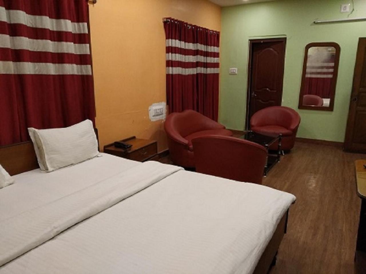 Hotel Relax Kalkutta Kültér fotó