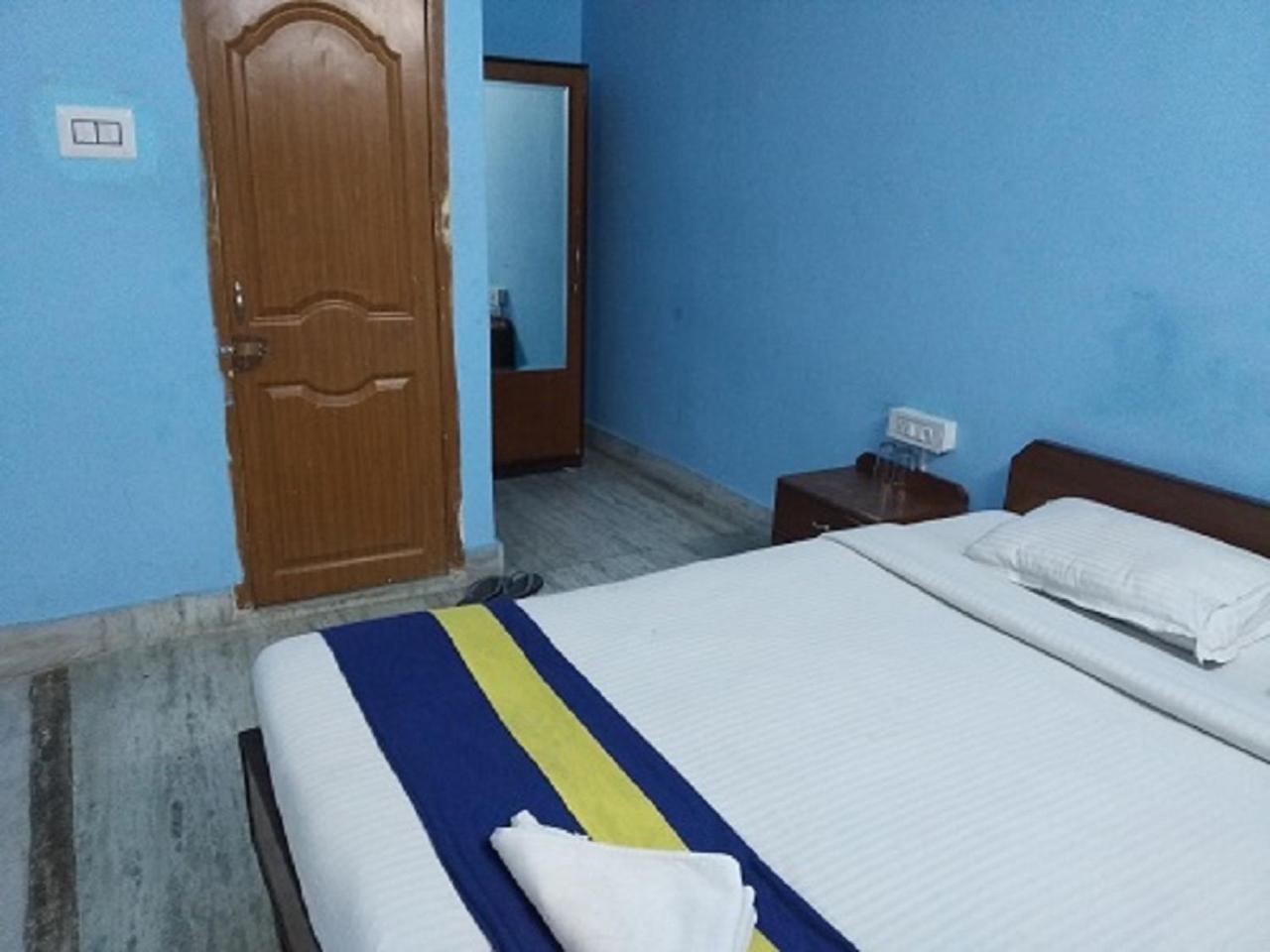 Hotel Relax Kalkutta Kültér fotó