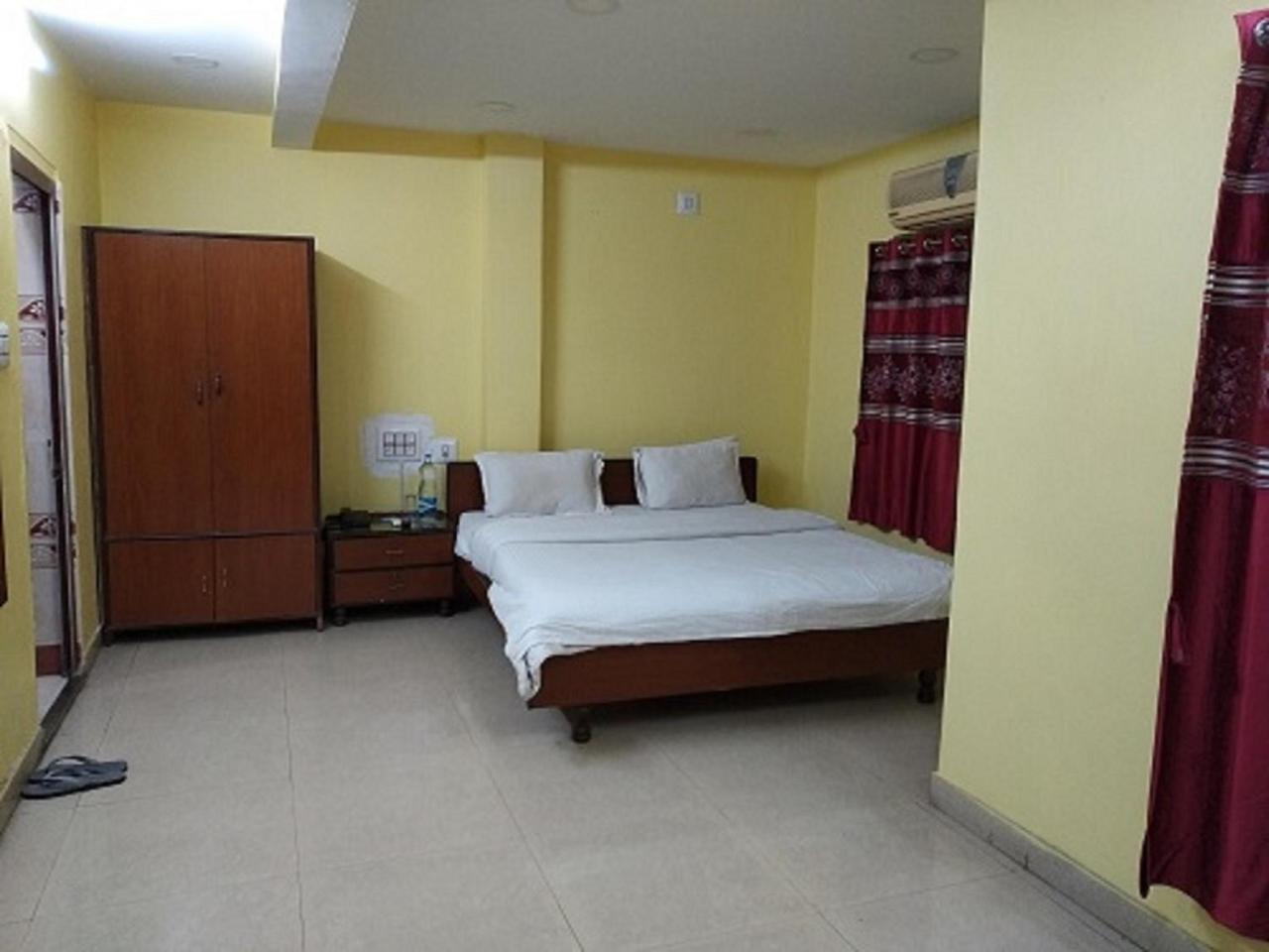 Hotel Relax Kalkutta Kültér fotó